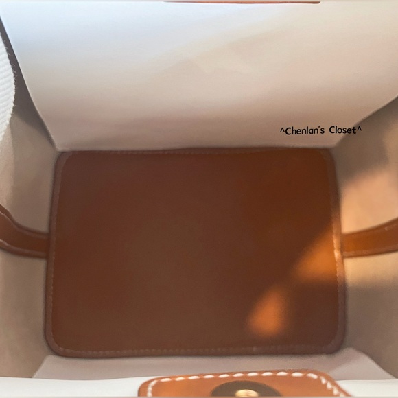 🌸NeW! Tory Burch Blake Bucket Bag - Picture 6 of 10